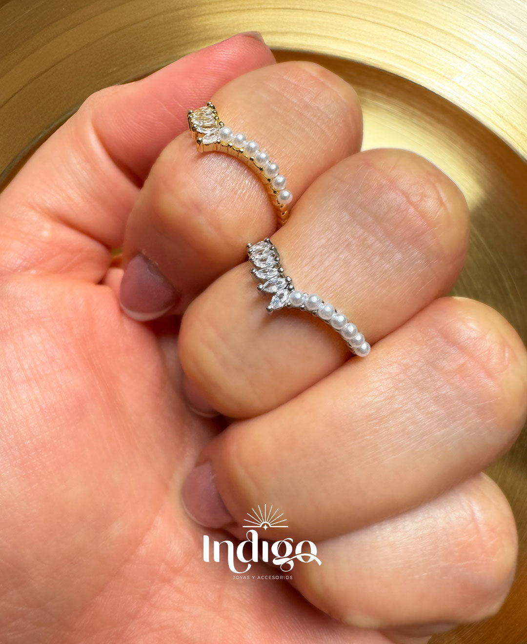 👑 Anillo de Perlas tipo Corona