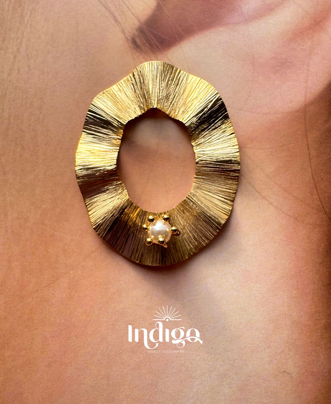 💛 Arete Ovalado con Desgaste