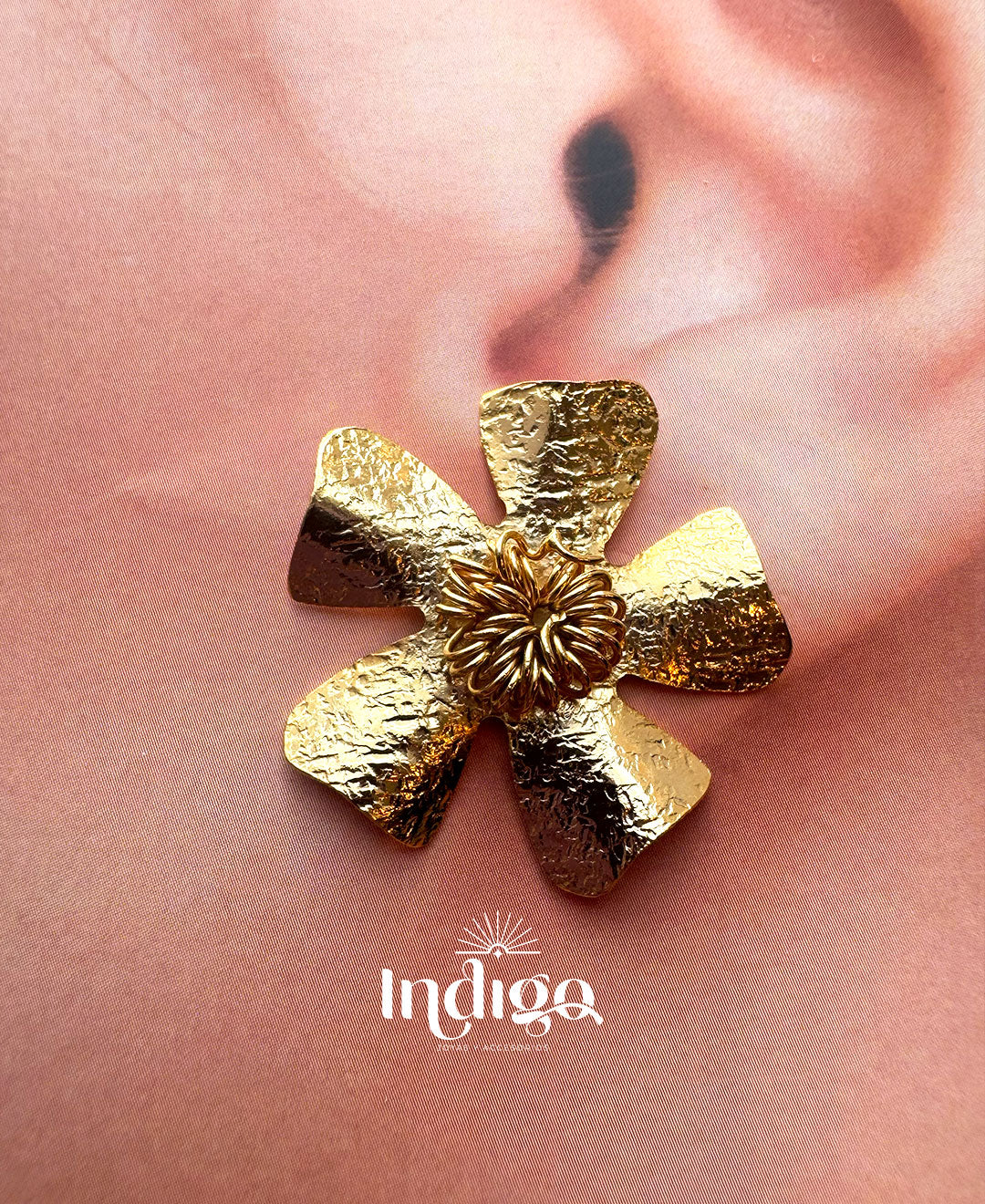 🌼 Arete Flor de 5 Pétalos