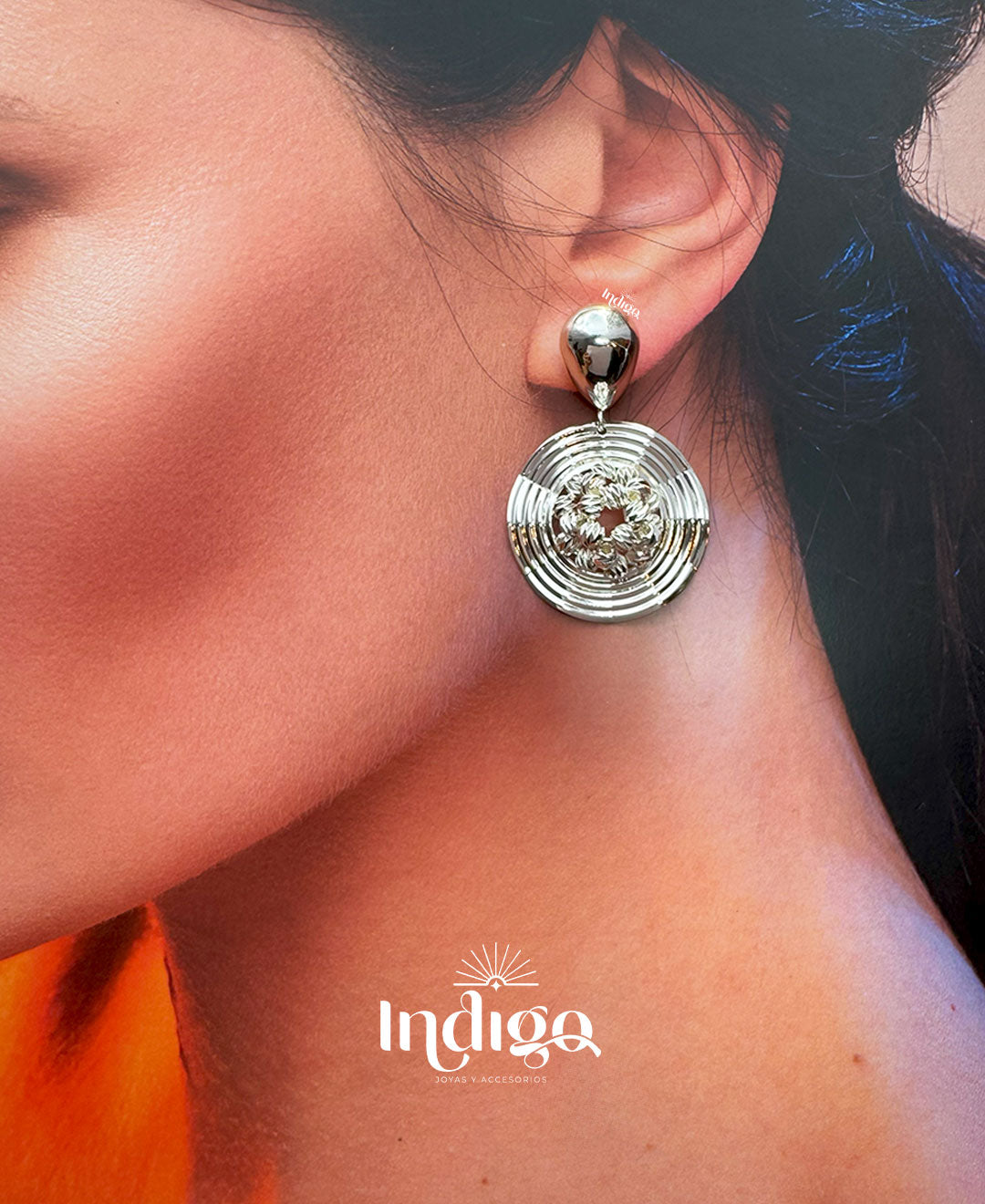💛 Arete Redondo Espiral con Balines en Rodio