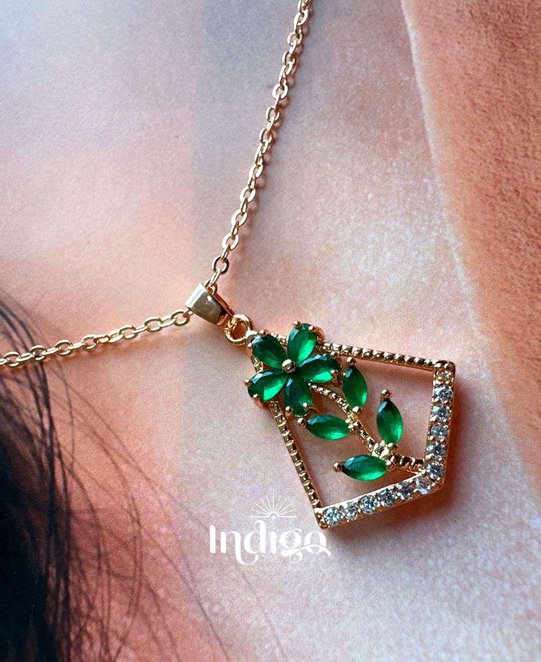 🌸 Juego Cadena Flor Verde en Rodio
