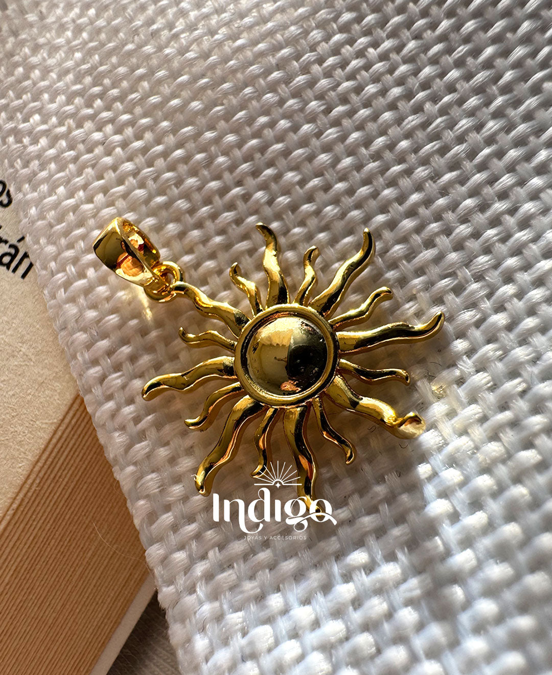 🌞 Dije Sol dorado