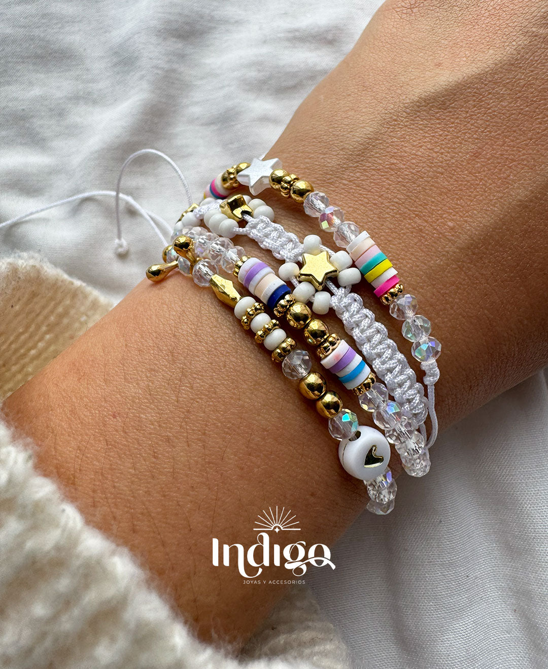 💫 Pulsera de 4 Vueltas con Nudo Corredizo