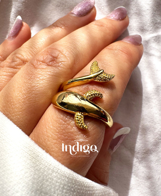 💎 Anillo en Forma de Ballena de Rodio Dorado
