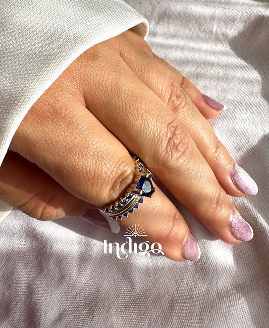 💎 Anillo en Plata con Cristal en Forma de Corazón