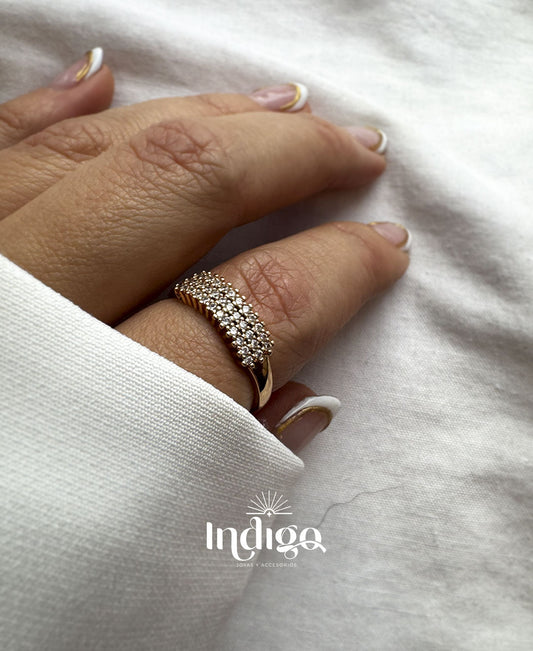 💎 Anillo liso y Circones