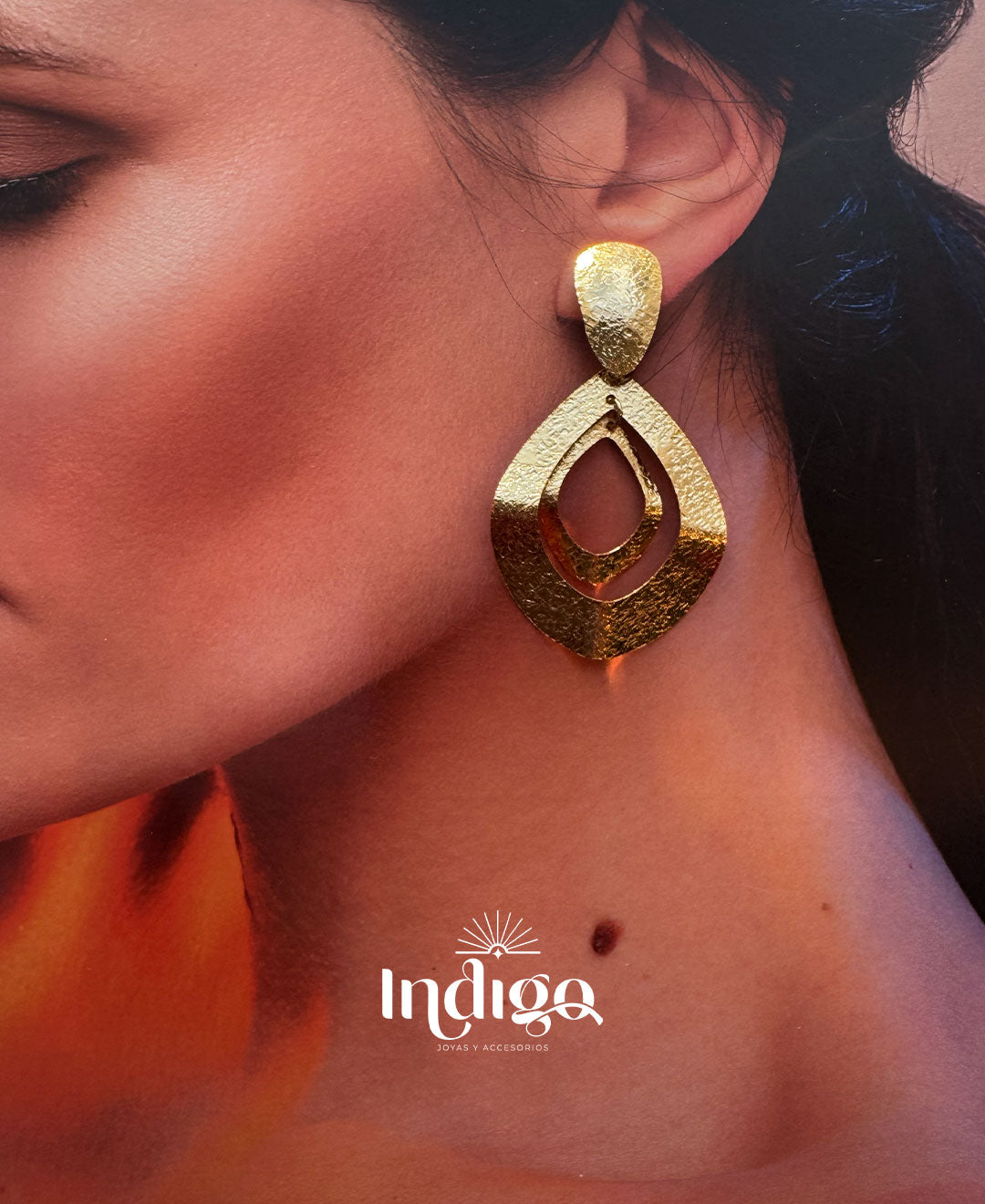 💛 Arete Rombo Dorado con Desgaste