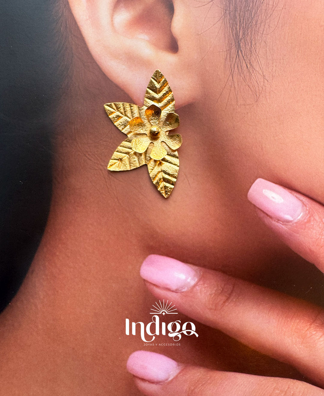 🌼 Arete Flor y Hojas