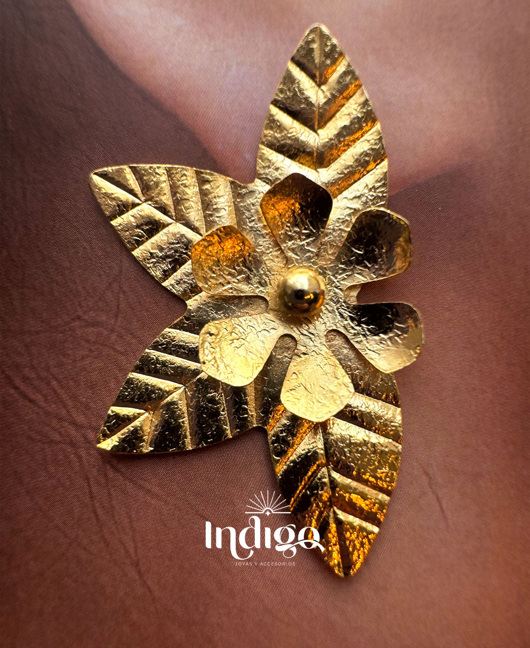 🌼 Arete Flor y Hojas