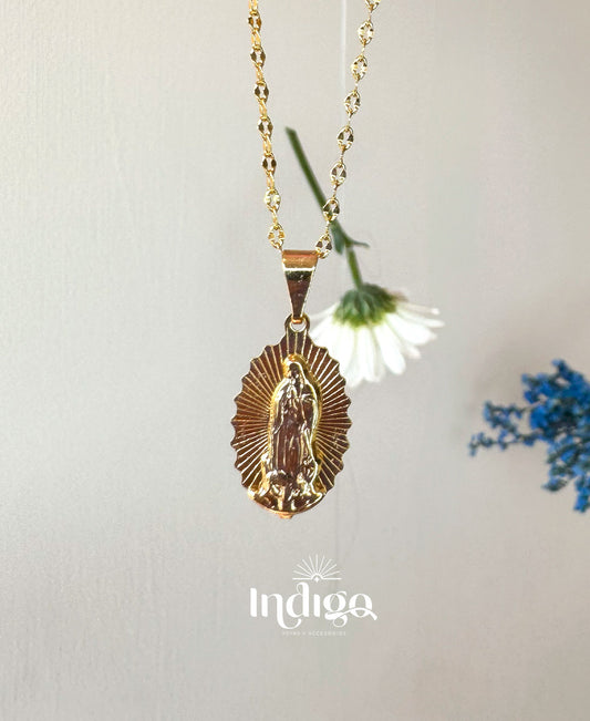 Dije Virgen de Guadalupe Ref. 521 + Cadena en Oro Laminado Ref. 540