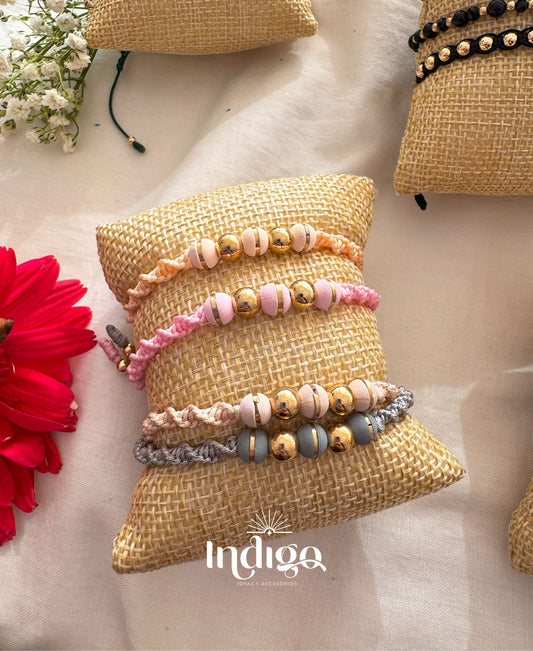✨ Pulsera Neopreno con Balín No. 6 en Oro Laminado